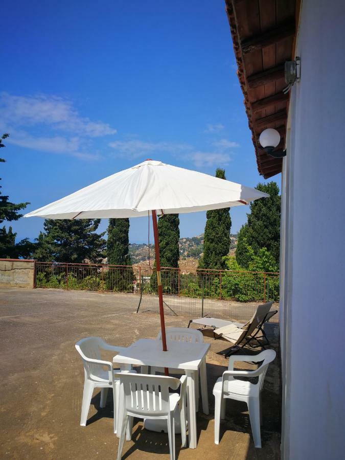 Villa Ecnomo Ліката Екстер'єр фото